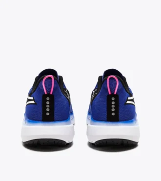 Zapatillas de running Mythos Blushield Volo 4: estabilidad y ligereza