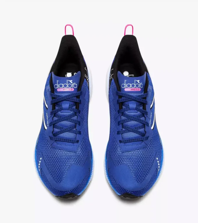 Zapatillas de running Mythos Blushield Volo 4: estabilidad y ligereza