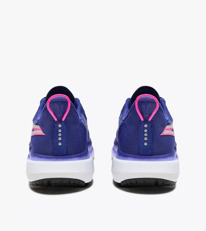 Zapatillas de running Mythos Blushield Volo 4 W: estabilidad y ligereza Zapatillas de running Mythos Blushield Volo 4 W: estabilidad y ligereza