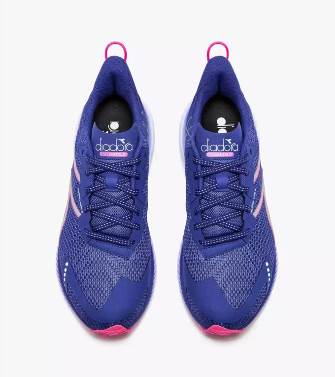Zapatillas de running Mythos Blushield Volo 4 W: estabilidad y ligereza Zapatillas de running Mythos Blushield Volo 4 W: estabilidad y ligereza