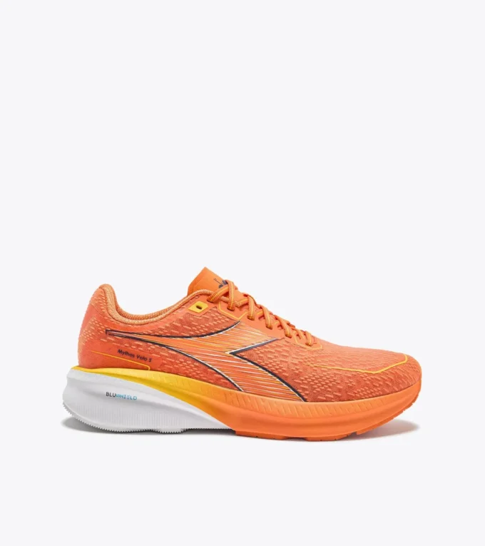 Zapatillas de running Mythos Blushield Volo 5: estabilidad y ligereza Zapatillas de running Mythos Blushield Volo 5: estabilidad y ligereza