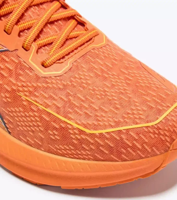 Zapatillas de running Mythos Blushield Volo 5: estabilidad y ligereza Zapatillas de running Mythos Blushield Volo 5: estabilidad y ligereza