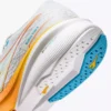 Zapatillas de running Mythos Blushield Volo 5: estabilidad y ligereza Zapatillas de running Mythos Blushield Volo 5: estabilidad y ligereza