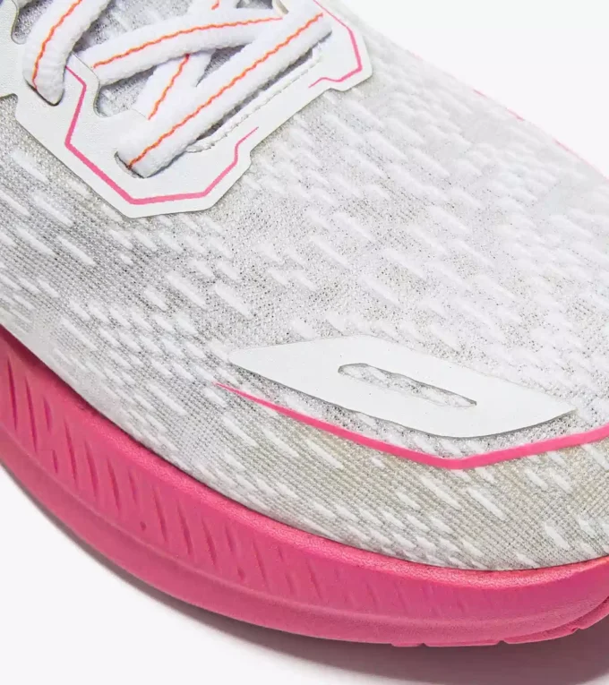 Zapatillas de running Mythos Blushield Volo 5 W: estabilidad y ligereza Zapatillas de running Mythos Blushield Volo 5 W: estabilidad y ligereza