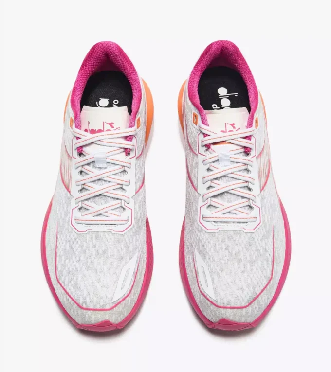 Zapatillas de running Mythos Blushield Volo 5 W: estabilidad y ligereza Zapatillas de running Mythos Blushield Volo 5 W: estabilidad y ligereza