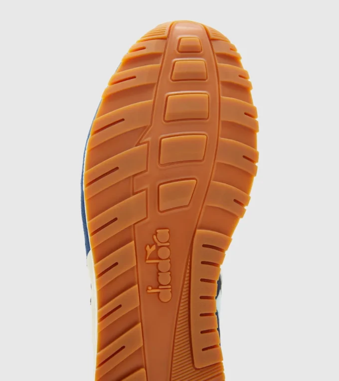 Zapatillas deportivas N902 Label Zapatillas deportivas N902 Label
