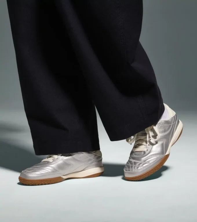 Zapatillas Gold Indoor Metallic Terrace en piel laminada Zapatillas Gold Indoor Metallic Terrace en piel laminada